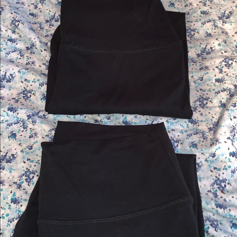 Two pair of aerie CHILL leggings!